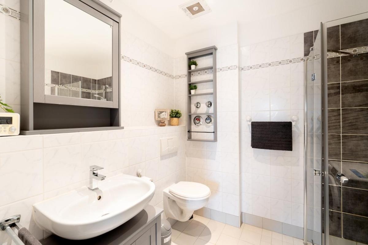 Gemuetliche Barrierefreie Dachgeschosswohnung Apartment *